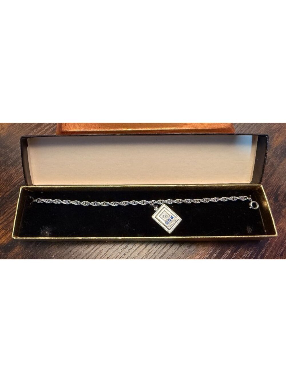 Vintage GM 15 year Service Award MCM Bracelet Square Charm Original Box 7”